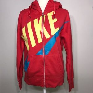 Reg $16 🔥 Nike sweatshirt